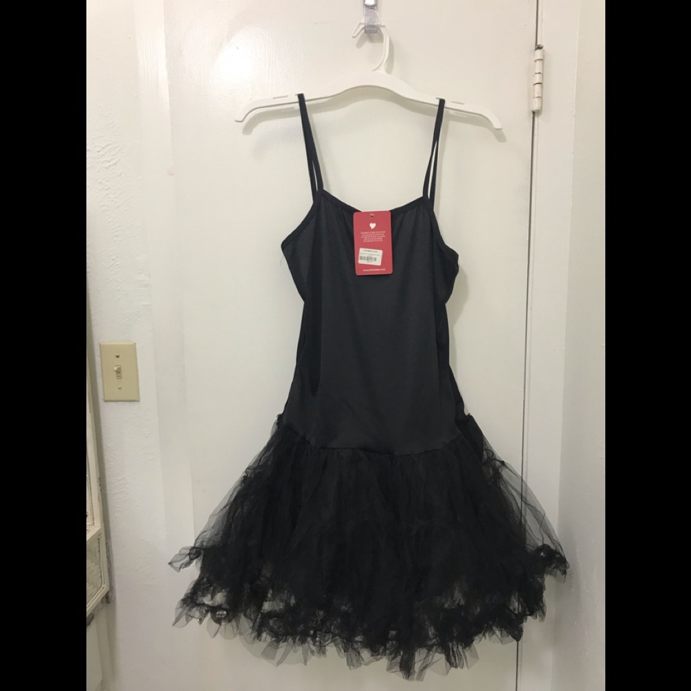 1 or 2 Black petticoats